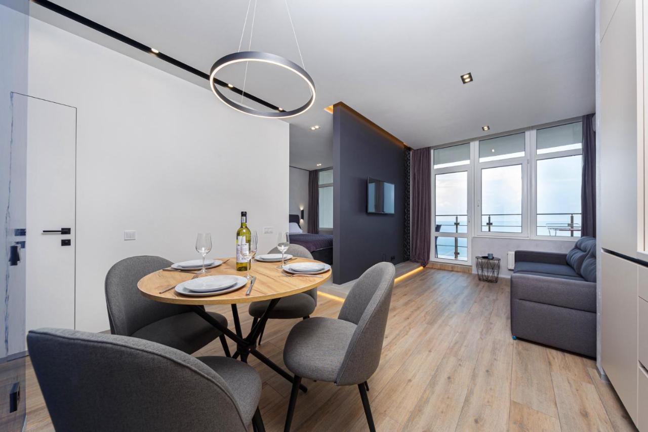 Level 24 - Sea & Sky View Apartment Odessa Buitenkant foto